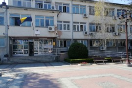 Ratne zastave so na rani protjeranih Srba