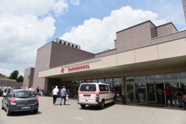 Teška nezgoda kod Prijedora: Povrijeđeni vozač prebačen u UKC RS
