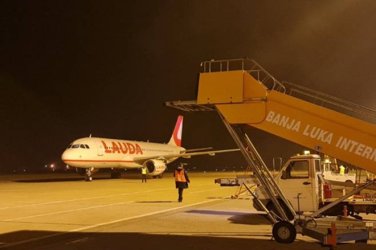 Prvi avion na relaciji Beč-Banjaluka sletio u Mahovljane