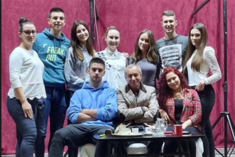 Glumci "Ušće teatra" izveli komediju za sugrađane