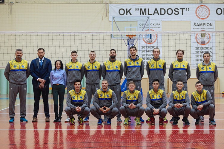 Mozzart podržao odbojkaše Jedinstva na putu stare slave