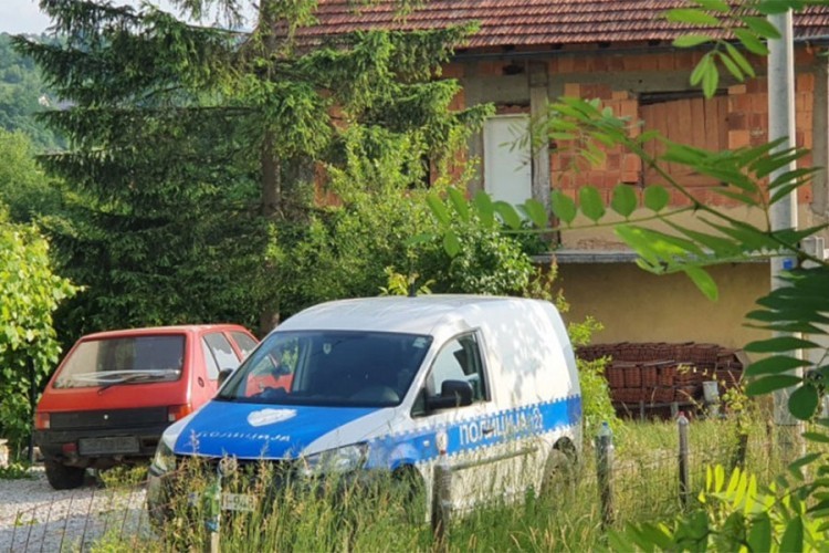 Kopiću sedam godina za ubistvo oca i nanošenje povreda tetki