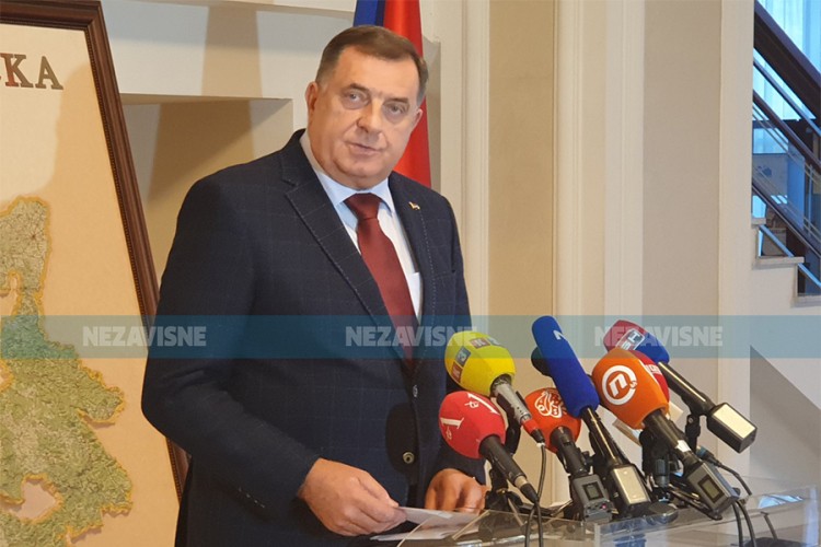 Dodik: Srpska će naći načina da u Njemačkoj tuži Šmita za lažno predstavljanje