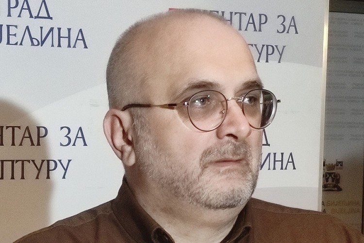 Knežević: Srbi 150 godina uče iz Višnjićevih stihova