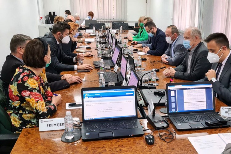 Virus se nekontrolisano širi, TK donio nove mjere
