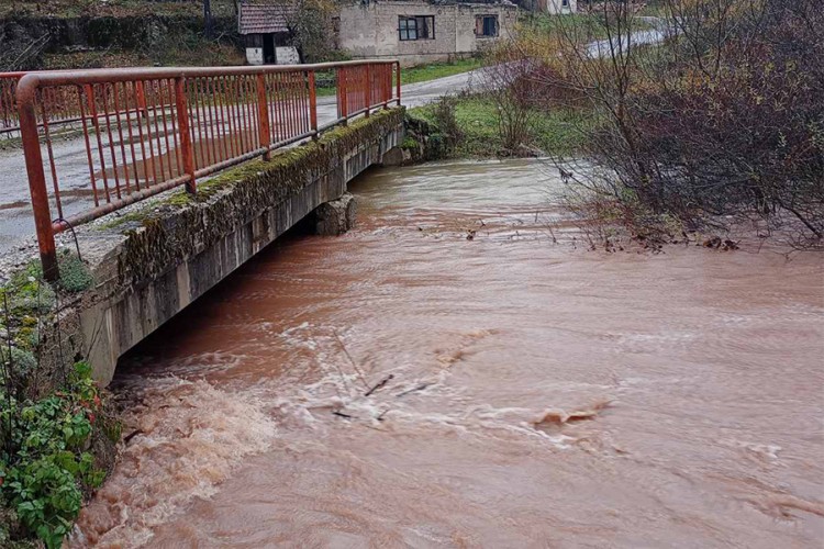 ERCC u Briselu prati situaciju s poplavama u BiH u slučaju potrebe pomoći