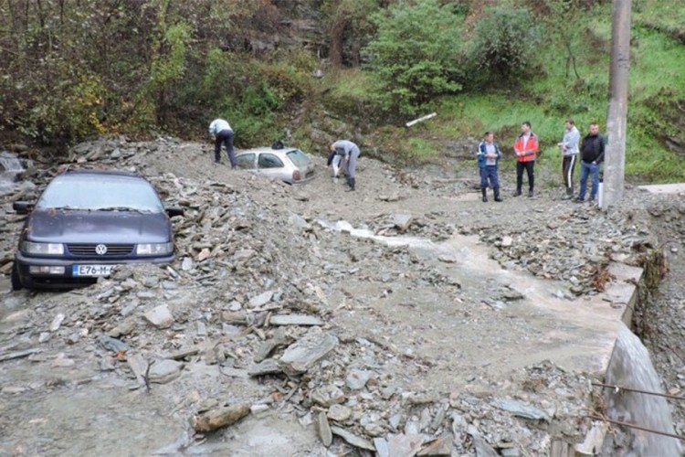Situacija u Jablanici se stabilizuje, šteta velika