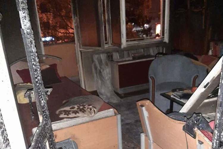Gorjela zgrada na Palama, vatrogasci spasili pet života