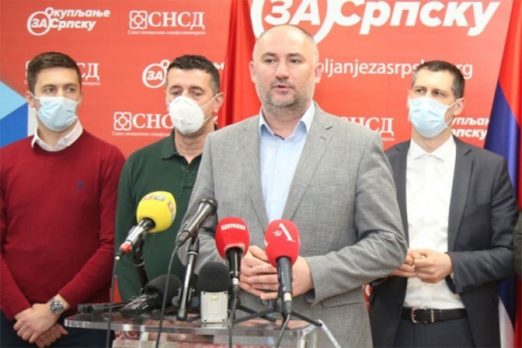 Topić: Stanivuković da dovede Tanju Savić za Novu godinu