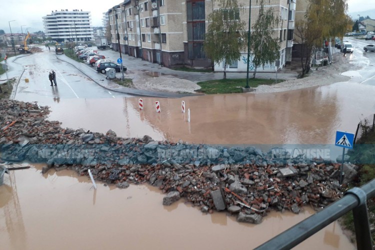 U Kantonu Sarajevo proglašeno vanredno stanje zbog poplava