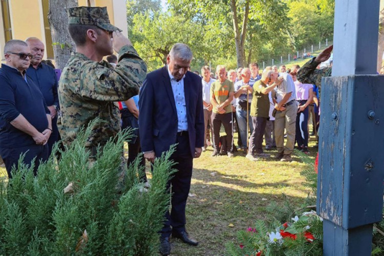 Niko nije kažnjen za poklič "Alahu ekber", otišla krivična prijava