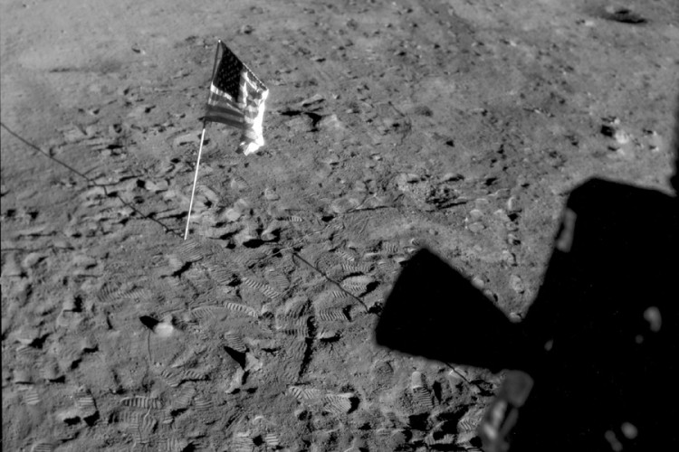 NASA najavila slijetanje sa astronautima na Mjesec 2025. godine
