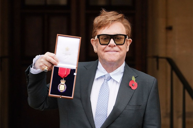 Elton Džon primio Orden časti u zamku Vindzor