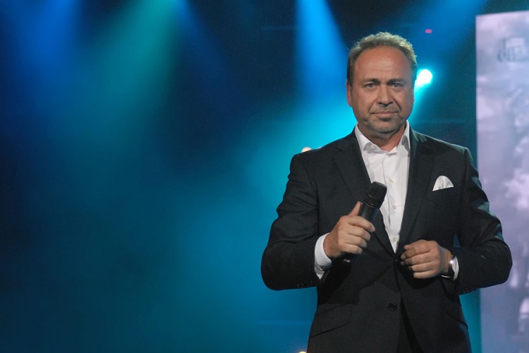 Sahranjen Marinko Rokvić