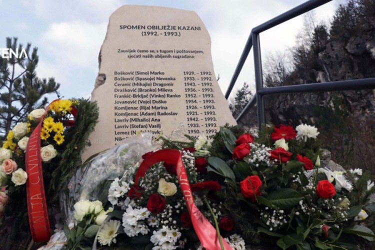 Otkrivena spomen-ploča Srbima ubijenim u Kazanima