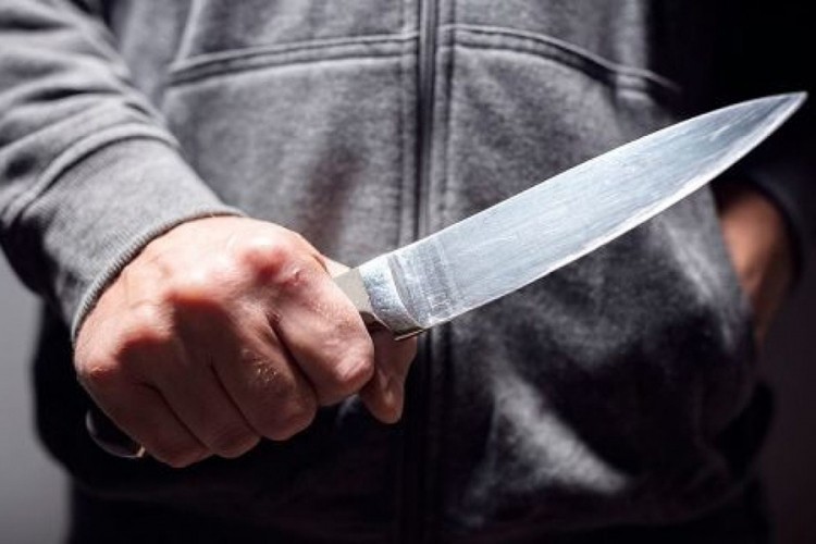 Detalji pokušaja ubistva u Bijeljini: Komšija nožem nasrnuo na maloljetnika