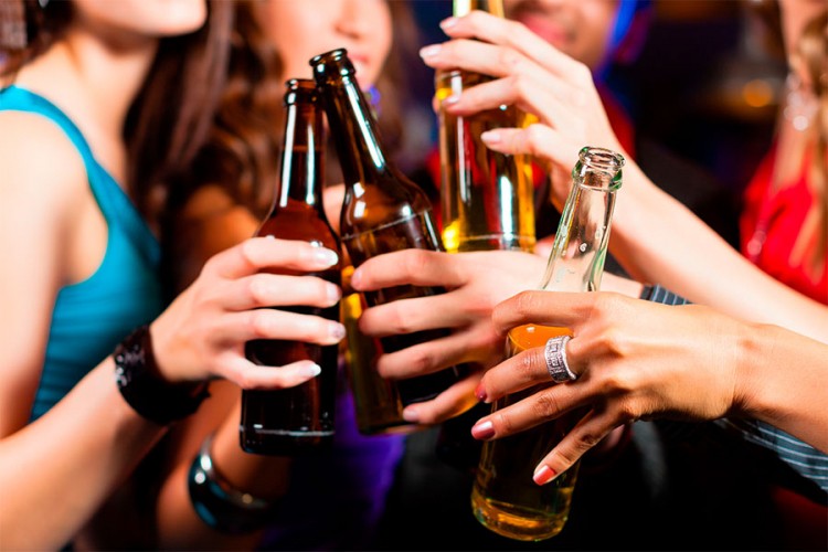 Ispijanje alkohola na prazan stomak je gore nego što mislite
