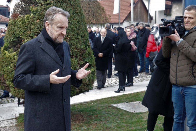 Izetbegović: Bosne i Hercegovine je sve više