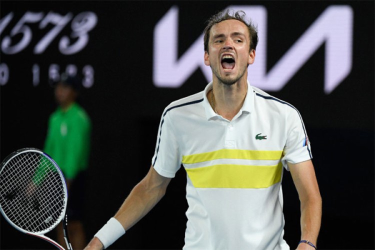 Medvedev: Novak da vodi na večeru