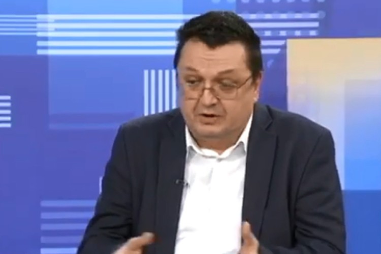 Šekler o omikronu: Bez panike, kažu da ima blage simptome