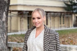 Jelena Rozga iznenadila fanove fotografijom u grudnjaku