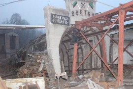 Povrijeđeni rudar priključen na respirator