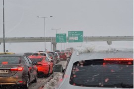 Haos u Srbiji zbog snijega, prilaz beogradskom aerodromu blokiran