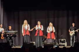 U Doboju održan "Muzički kaleidoskop" etno-grupe "Iva"