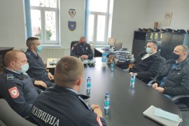 Prijem za hrabre trebinjske policajce: Spasili oca i dijete od vatre