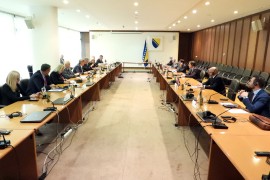 Sastanak o mogućnosti vraćanja "Inckovog zakona" u parlament