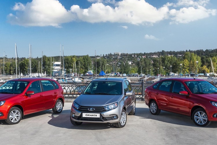 Lada Granta slavi deseti rođendan
