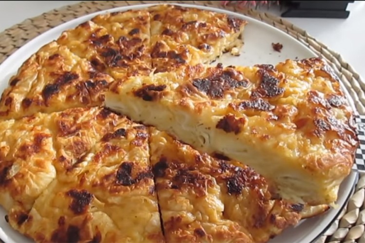Pita sa sirom iz tiganja