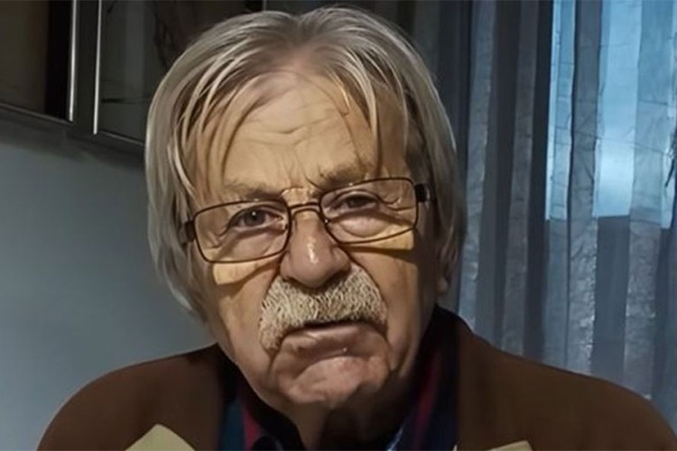 Ljubivoje Ršumović borbu sa koronom pretočio u pjesmu: Pročitajte "Drvene noge"