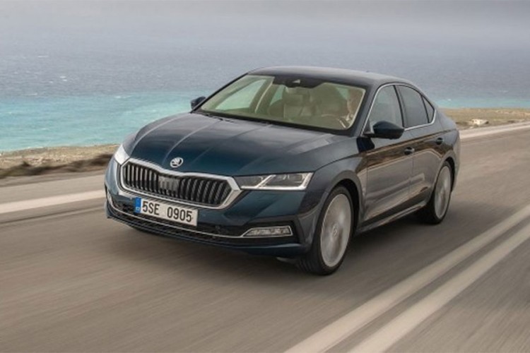 Električna Škoda Octavia stiže 2023.