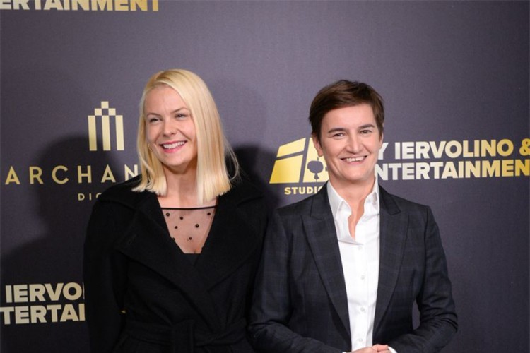 Kako se partnerka Ane Brnabić ponašala na slikanju za čuveni magazin