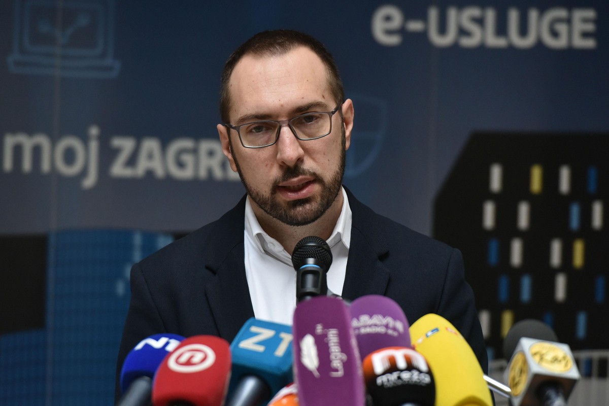 Tomašević prvi predstavnik Zagreba koji je odao počast porodici Zec