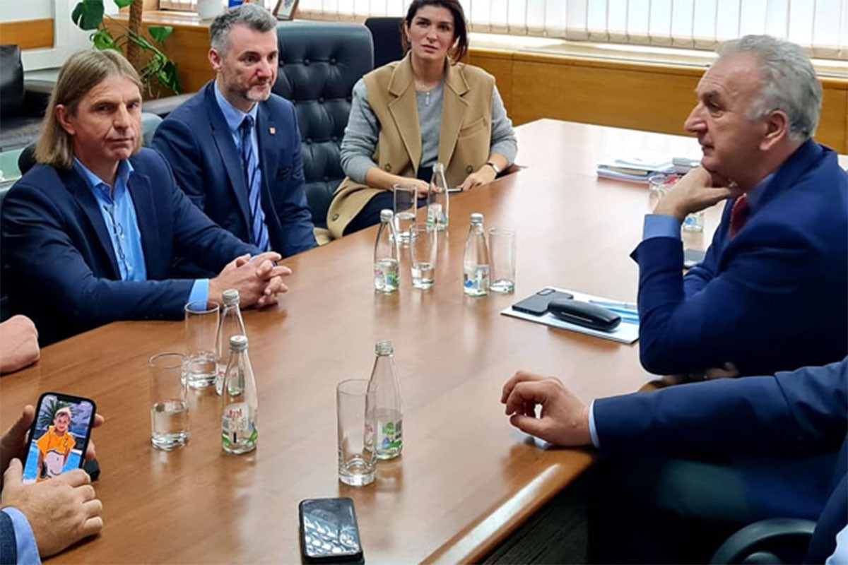 Održan sastanak opozicionih partija iz RS i FBiH