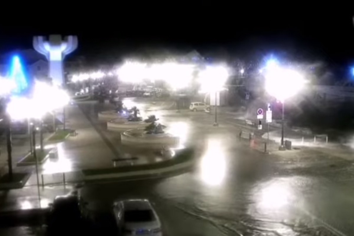 Nevrijeme pogodilo Dalmaciju, jugo napravio haos na splitskim plažama