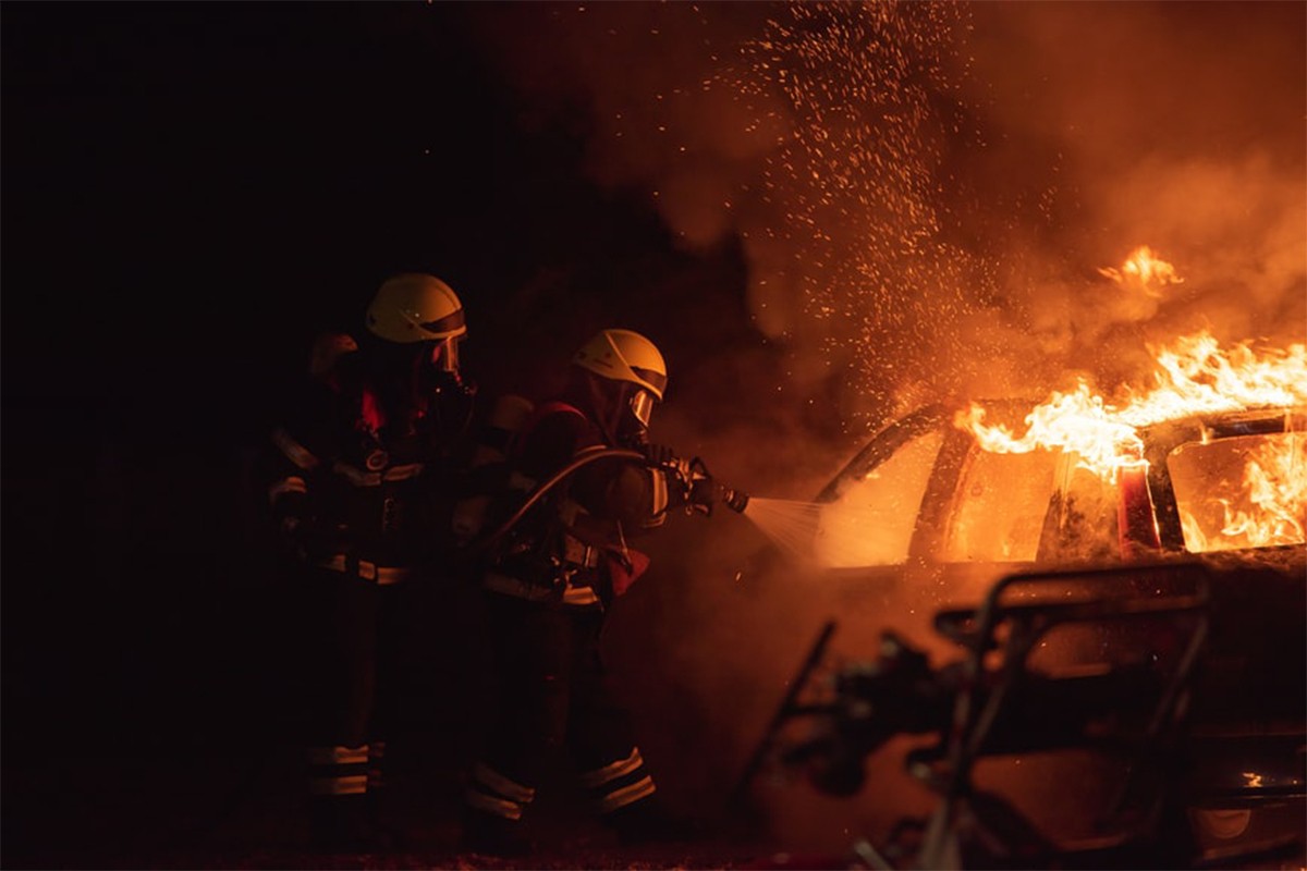 Uhapšeni osumnjičeni za paljenje automobila prije pet godina