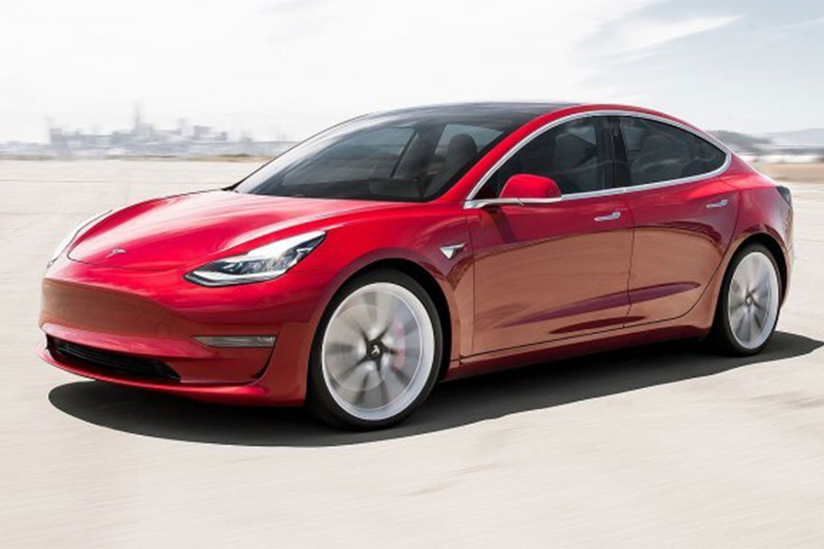 Tesla Model 3 - policijski auto