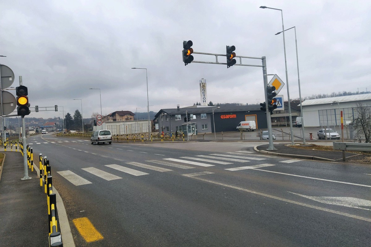 Nadležni peru ruke, a semafor u banjalučkom naselju u kvaru
