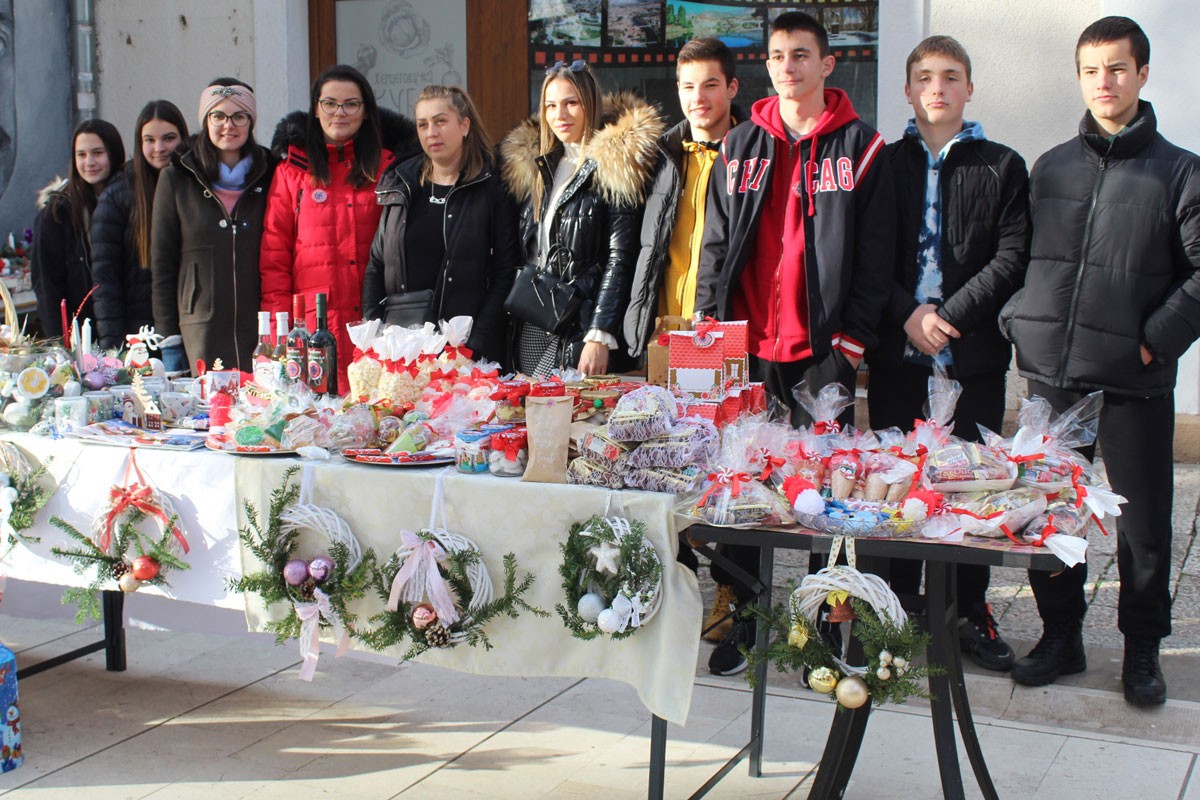 U Trebinju otvoren bazar za dječji osmijeh
