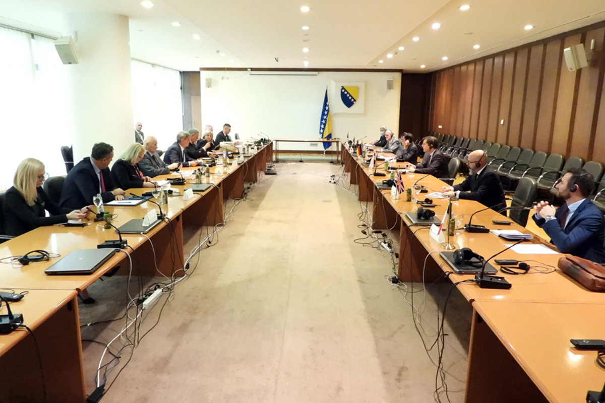 Sastanak o mogućnosti vraćanja "Inckovog zakona" u parlament