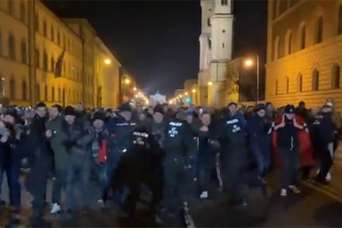 Demonstracije u Minhenu, napadnuti policija i novinari