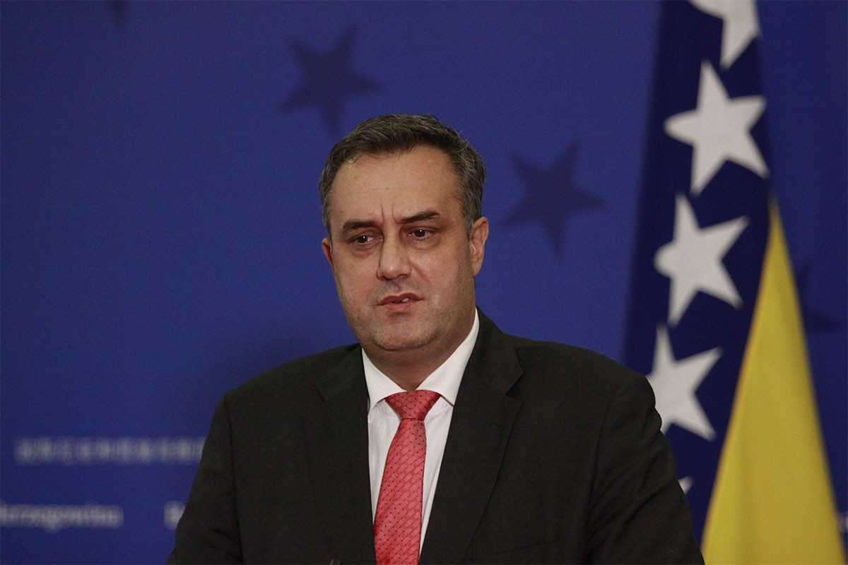 Bivši funkcioner SDA i dvije osobe optuženi za mito