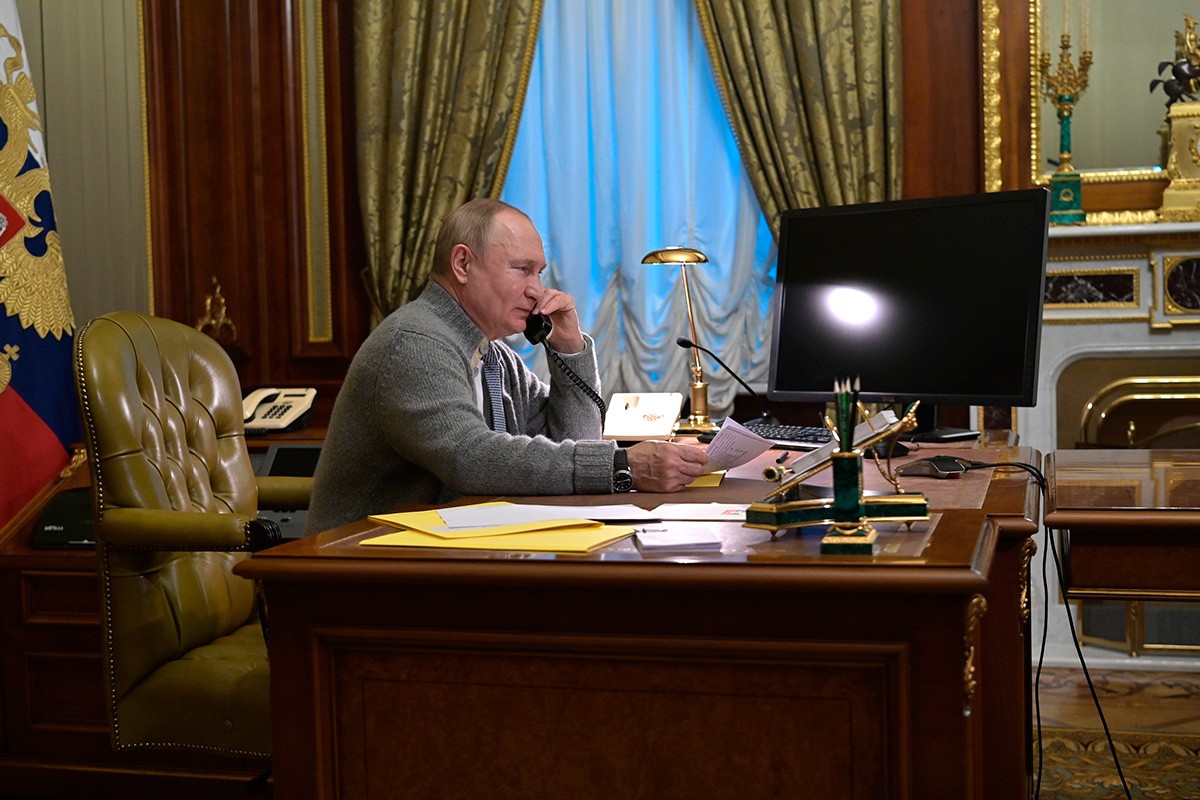 Dječak poželio gitaru, Putin mu pomogao da dobije stan