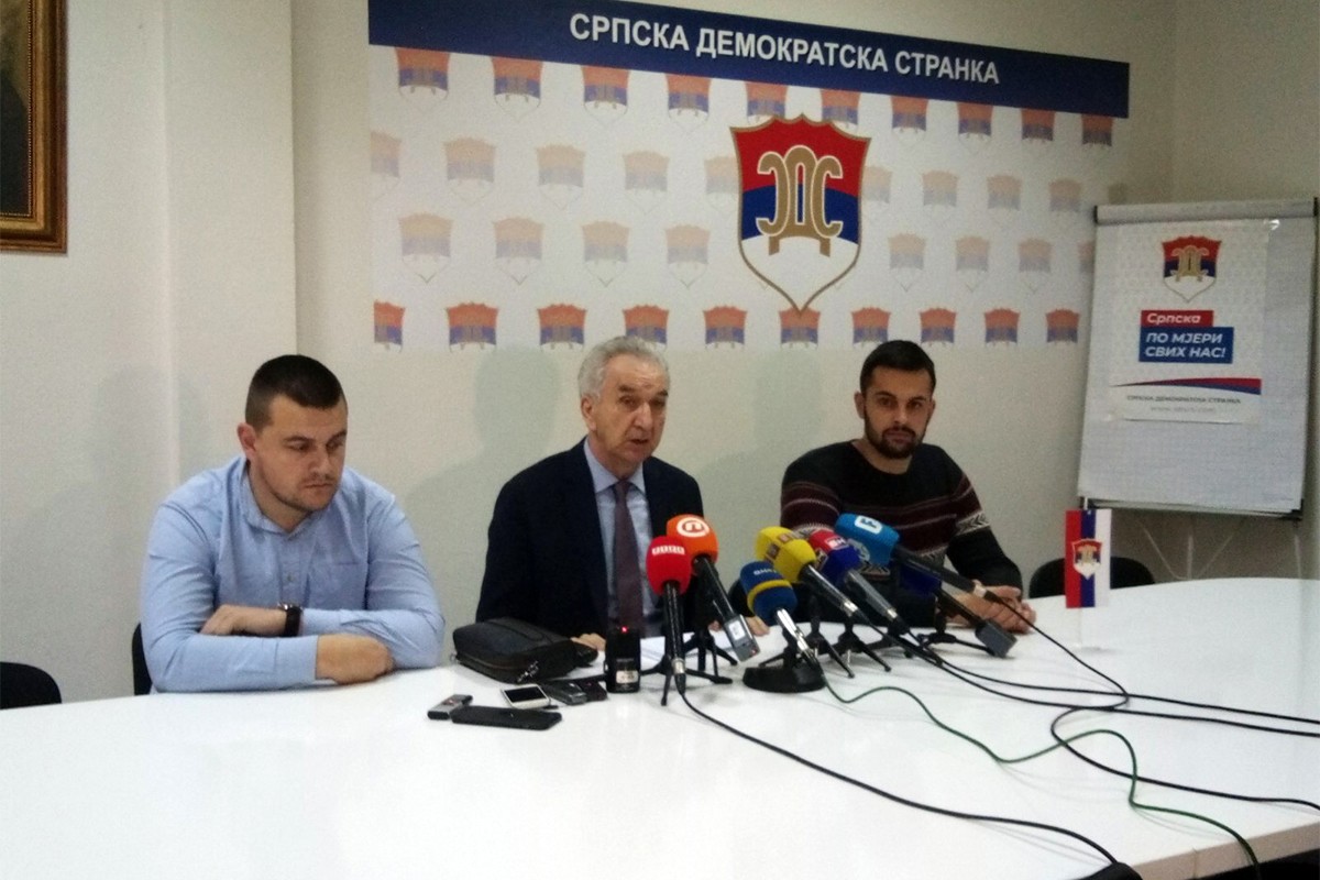 Šarović: Dogovorićemo se sa PDP ko će imati kandidata za koju funkciju