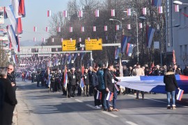 Na defileu za Dan Republike 2.800 ljudi