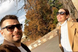 Marijana Mićić i njen partner se tope od ljubavi dok gledaju kćerkicu