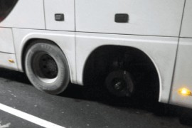 Vozač sa Kosova vozio autobus bez jednog točka